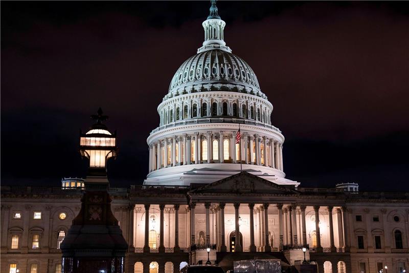 Biden unterzeichnet Haushaltsgesetz - Shutdown abgewendet Das US-Kapitol in Washington: In den USA wurde ein Shutdown abgewandt.