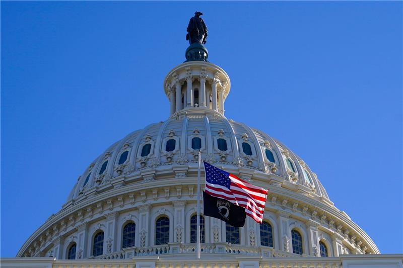 US-Repräsentantenhaus stimmt für Haushalt - Shutdown droht Das US-Repräsentantenhaus hat kurz vor einem drohenden Stillstand der Regierungsgeschäfte ein Haushaltspaket in Billiardenhöhe verabschiedet.