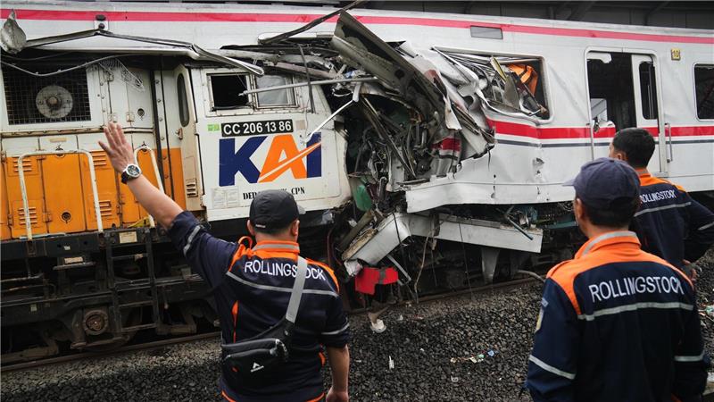 Das Unglück passierte zwischen einem Pendlerzug und einem Fernverkehrszug.