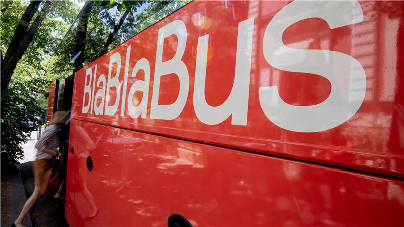 Das Unternehmen BlaBlaCar stellt sein Busnetz ein. (Archivbild)