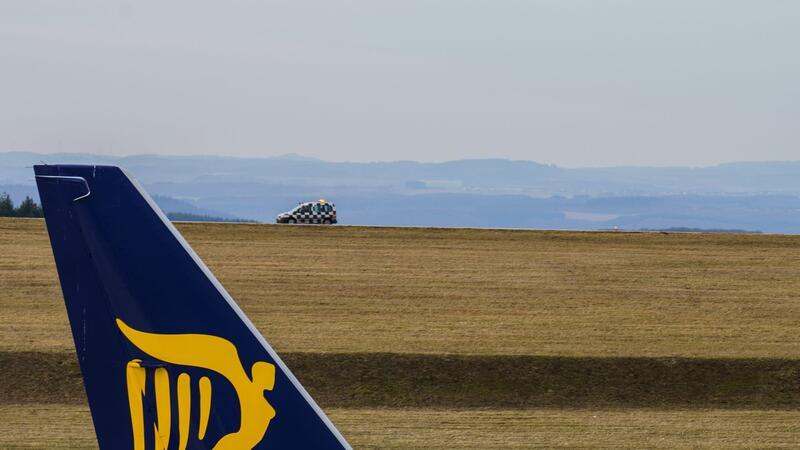 Billigflieger Ryanair rechnet mit niedrigeren Ticketpreisen Das Unternehmen ist auch für das zweite Geschäftsquartal vorsichtig. (Archivbild)
