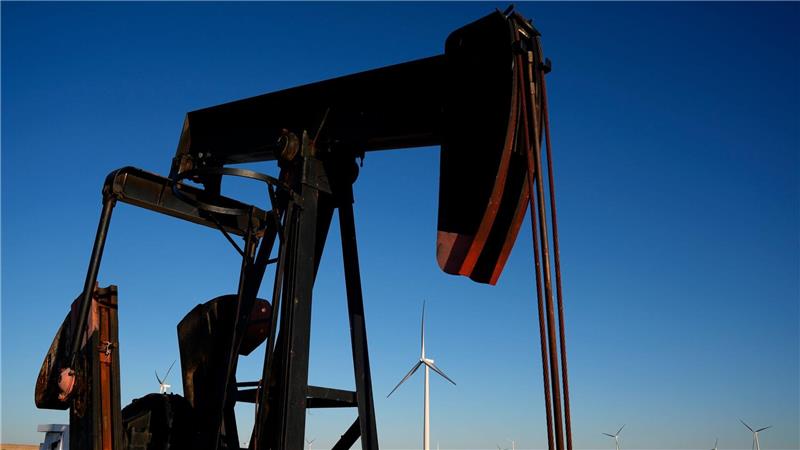 Das Verbrennen von Öl befeuert die Erderhitzung. (Archivbild)