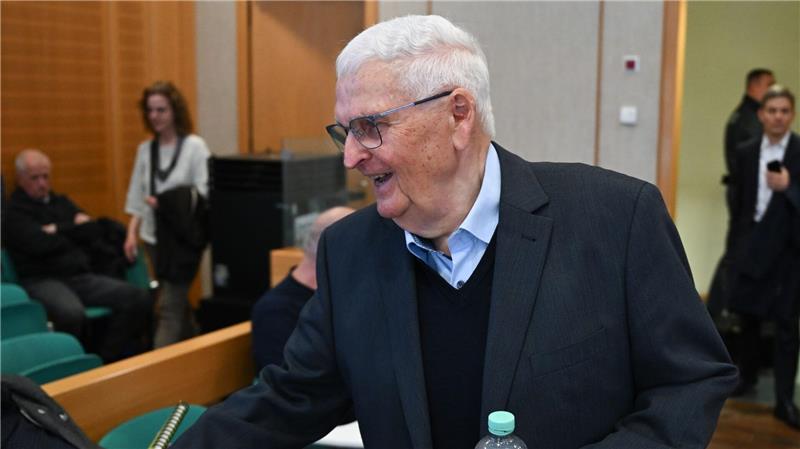 Das Verfahren gegen den ehemaligen DFB-Präsidenten Theo Zwanziger soll eingestellt werden.