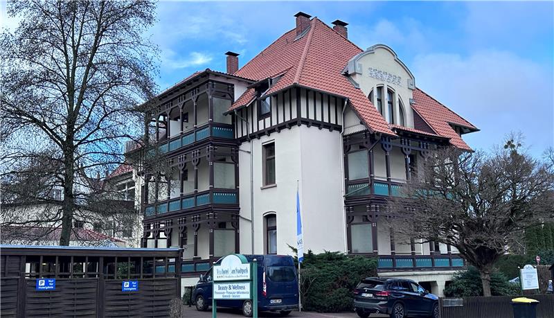 Das Vitalhotel am Stadtpark, vormals ein Sanatorium, gibt es seit 1963. Nun wird es als Hotel geschlossen.