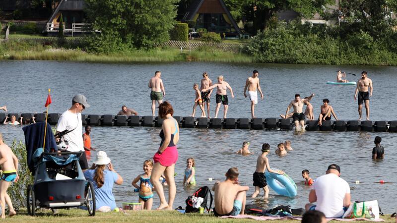 An diesen Teichen in Clausthal-Zellerfeld darf gebadet werden Das Waldseebad am Oberen Hausherzberger Teich gehört zu den beliebtesten Badegewässern im Oberharz.