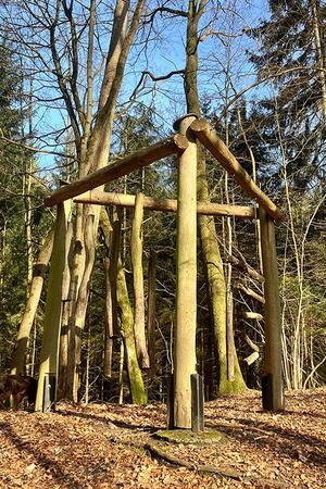 Neustart: Beim Waldlehrpfad setzen sich die Förster den Hut auf Das Waldxylophon ist noch vorhanden und soll repariert und um eine Tafel ergänzt werden.