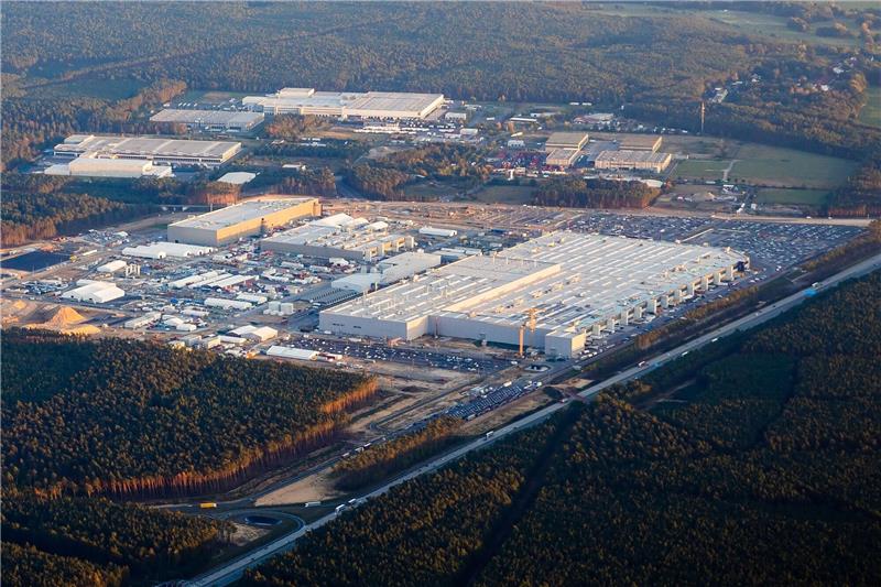 Gemeindevertreter machen Weg frei für Tesla-Erweiterung Das Werksgelände der Tesla Fabrik Berlin Brandenburg.
