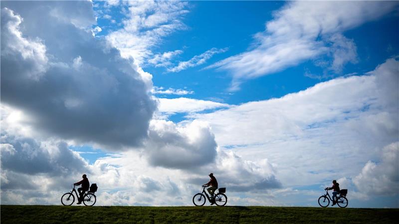 Das Wetter in Niedersachsen zeigt sich am Wochenende von verschiedenen Seiten. (Archivbild)