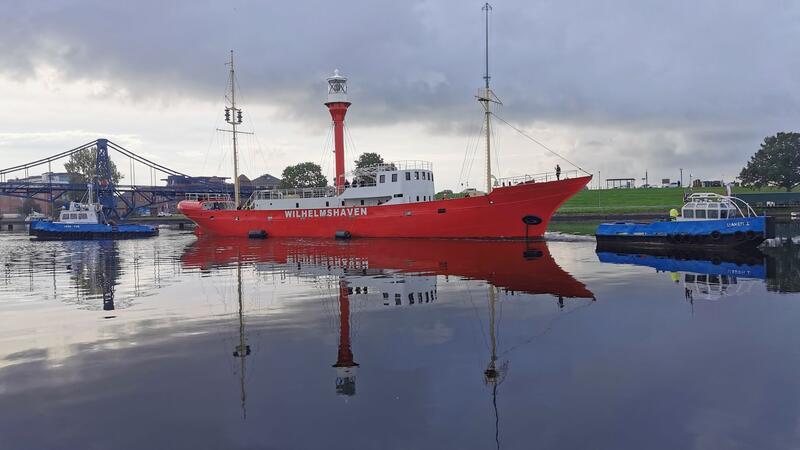 Wilhelmshavener Feuerschiff zurück im Großen Hafen Das Wilhelmshavener Museumsfeuerschiff ist nach einem Werft-Aufenthalt zurück im Großen Hafen der Stadt.