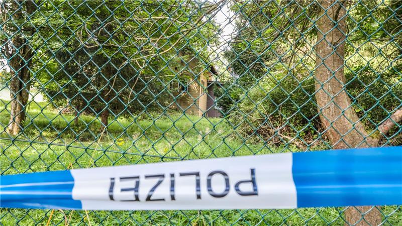 Das Wohnhaus in der Straße Dorotheer Zechenhaus ist nach dem Brand polizeilich abgesperrt.