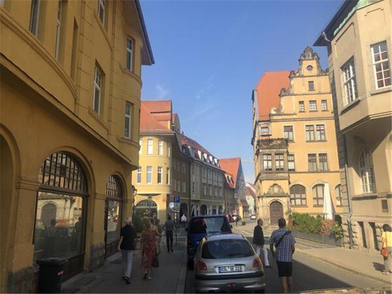 Aschersleben will touristisch aufholen Das Zentrum von Aschersleben ist von vielen Bauten des Architekten und Stadtplaners Hans Heckner (1878 bis 1949) geprägt. Sein Stil wird dem süddeutschen Neobarock zugeschrieben.