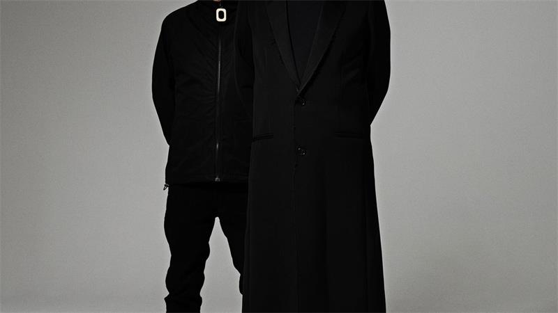 Das aktuelle Band-Foto der Pet Shop Boys. Die Pet Shop Boys veröffentlichen am 9. Oktober das Konzeptalbum „A Man From The Future“, das die Geschichte des Mathematikers Alan Turing erzählt. (Handout)