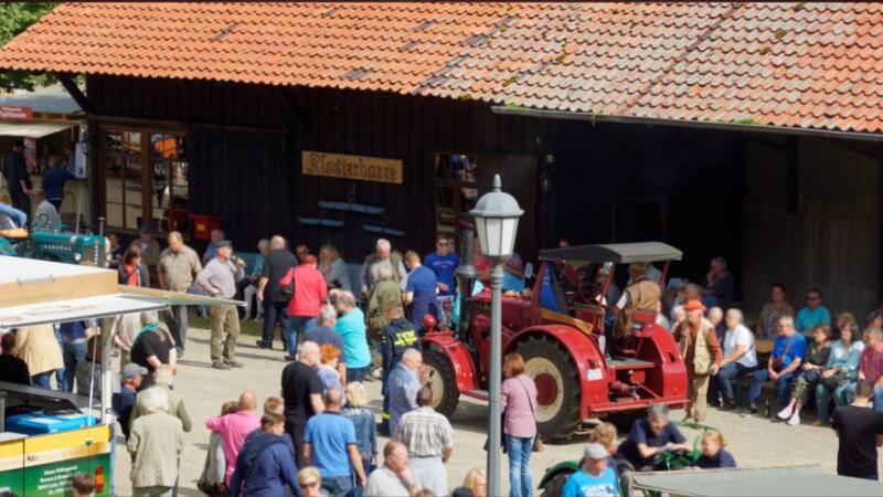 Kultstatus: Wölti unter Dampf Das jährliche Hoffest ist ein Besuchermagnet
