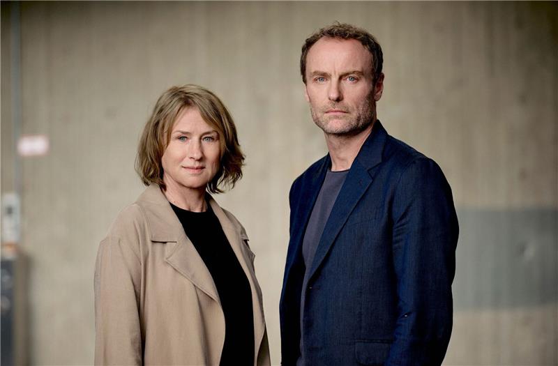 Ungewöhnlich: Der „Tatort” landet nur auf Platz zwei Das neue Berliner Ermittlerduo Susanne Bonard (Corinna Harfouch) und Robert Karow (Mark Waschke).