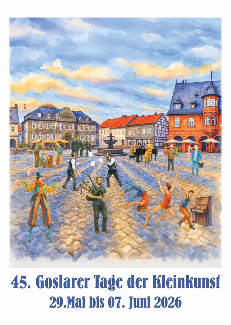 Plakat zeigt Marktplatz mit Kopfsteinpflaster, mehreren Menschen in historischer Kleidung und Gebäuden im Hintergrund.