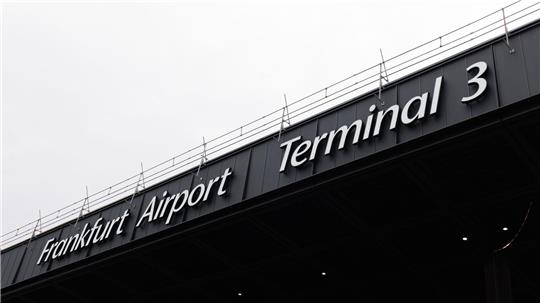 Das neue Passagierterminal an Deutschlands größtem Flughafen soll im April 2026 in Betrieb genommen werden. (Archivbild)