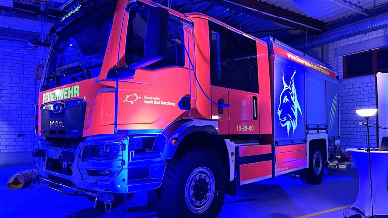Auf Harlingeröder Hüttengelände brennt kleine Menge Elektroschrott Das neue TLF 4000 kommt am Freitagabend erstmals zum Einsatz.
