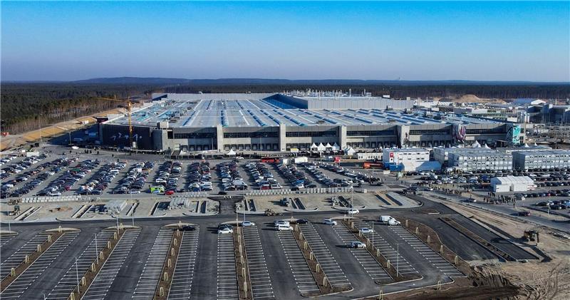 Das neue Werk der Tesla-Fabrik Berlin Brandenburg (Luftaufnahme mit einer Drohne).