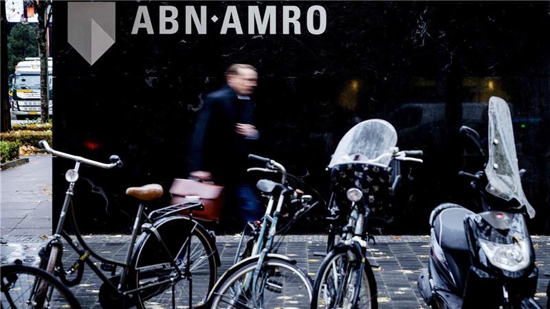 ABN Amro schließt Erwerb von Privatbank HAL ab Das niederländische Institut baut sein Geschäft in Deutschland deutlich aus (Archivbild)