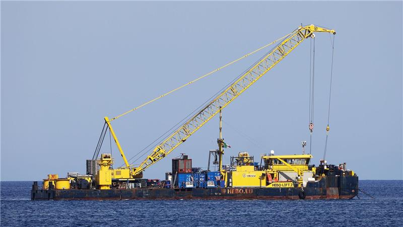 Luxusjacht „Bayesian“ wird geborgen Das riesige Schiff, das vor der italienischen Mittelmeerinsel in etwa 50 Metern Tiefe liegt, soll bis Mitte Juni nach oben gebracht werden.