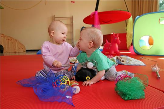 Das sind Mia und Fiete – die heute zehn oder elf Jahre alt sein dürften, aber zu den ersten Kindern gehören, die als Babys bei Klitze-KiWi dabei waren. Fotos: GZ-Archiv/Schlegel