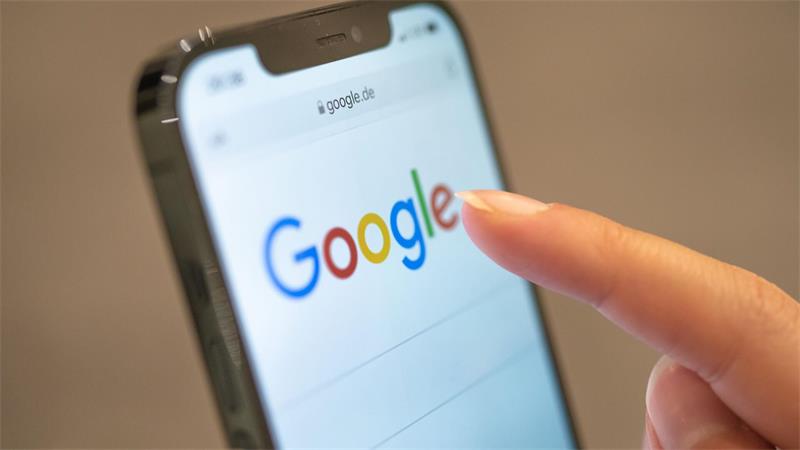 Dass Google nach einer Suche etwa Sportergebnisse in speziell designeten Boxen darstellt, ist nach Ansicht der EU-Kommission nicht immer mit Wettbewerbsregeln vereinbar. (Symbolbild) 