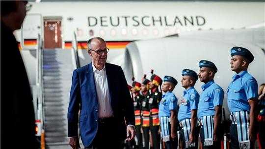 Dass Modi den Kanzler in seiner Heimatregion empfängt, wird als Zeichen besonderer Wertschätzung gesehen. 