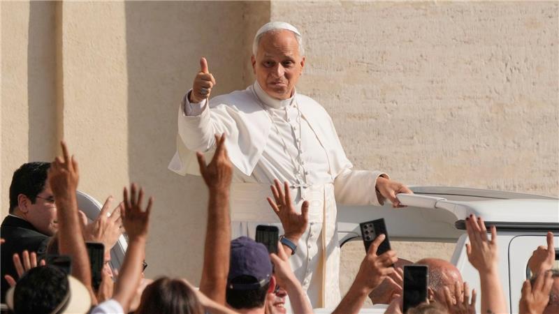 Daumen hoch bei der Generalaudienz von Papst Leo XIV.