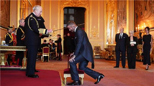 David Beckham wurde zum Ritter geschlagen. 