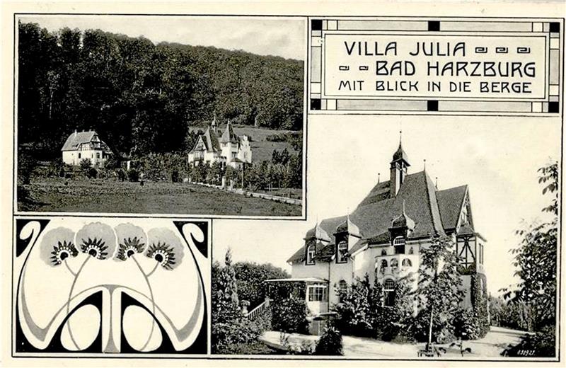 De Mohnblüten auf der Postkarte sind auch innerhalb der Räume der großen Villa zu finden.  Fotos: Theodor Heyke