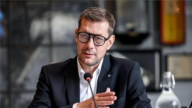 Gastro-Preise um ein Viertel gestiegen - Branche unter Druck Dehoga-Präsident Guido Zöllick hofft auf die versprochene Reduzierung der Umsatzsteuer für Restaurantspeisen ab dem kommenden Jahr.