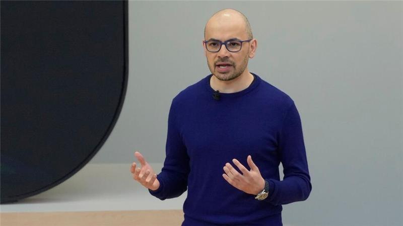 Chemie-Nobelpreis für Vorhersage und Bau von Proteinen Demis Hassabis, Mitbegründer von DeepMind Technologies, spricht auf einer Veranstaltung in Mountain View.