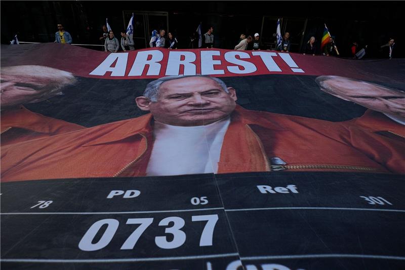 Massenproteste in Israel trotz Verschiebung der Justizreform Demonstranten fordern die Verhaftung von Regierungschef Benjamin Netanjahu.