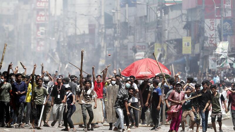 Studentenproteste in Bangladesch: Ausgangssperre Demonstranten wollen Leistung statt Quoten. (Archivbild)