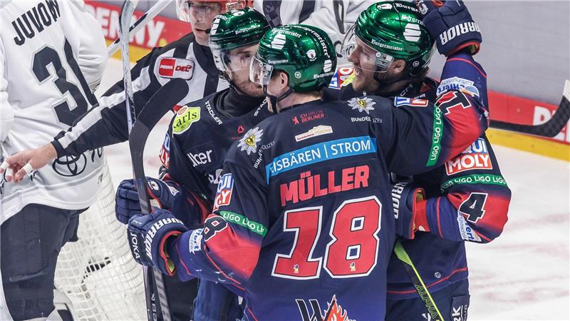Hochklassiger Start für Berlin und Mannheim im Halbfinale Den Eisbären Berlin gelingt ein überzeugender Serienstart gegen die Haie.