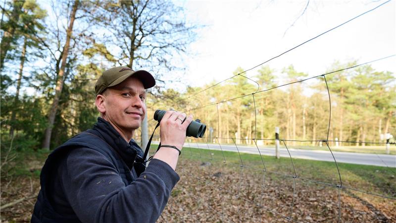Den Hirsch im Blick: Jagdpächter Hellwinkel 