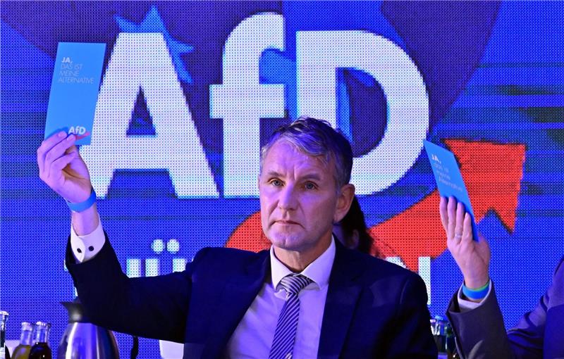 Debatte über Höcke: Wie Grundrechte entzogen werden können Den Thüringer AfD-Landesverband, dessen Chef Björn Höcke ist, stuft der Verfassungsschutz als gesichert rechtsextrem ein.