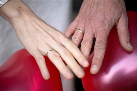 Den großen Tag unvergesslich machen: In Niedersachsen können heiratswillige Paare an ungewöhnlichen Orten Ja zueinander sagen. Foto: picture alliance/dpa | Sina Schuldt
