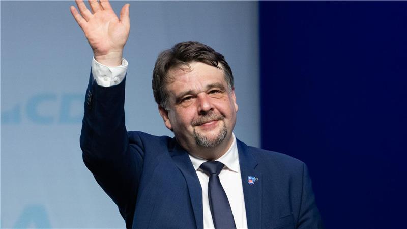 Dennis Radtke mahnte auf der CDA-Tagung an, die CDU müsse auf „schwarzmalerische Rhetorik“ verzichten und eine positive Zukunft betonen.