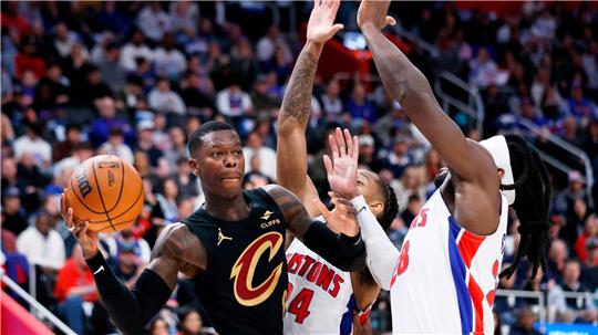 Dennis Schröder (l.) glänzte gegen Detroit als Vorbereiter.