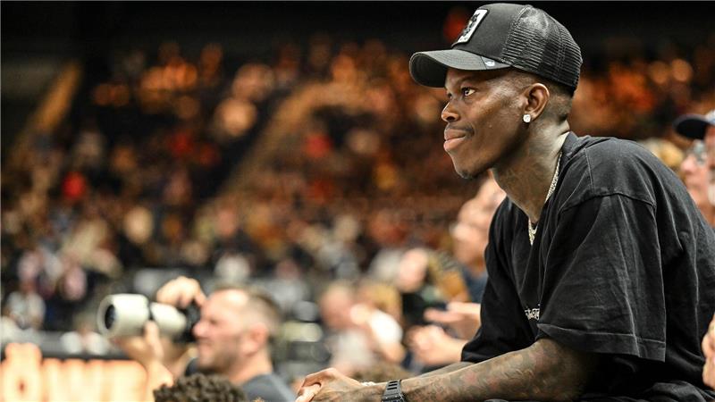 Dennis Schröder will die Basketball Löwen Braunschweig bei einem Abstieg schnell wieder nach oben führen. (Archivbild)