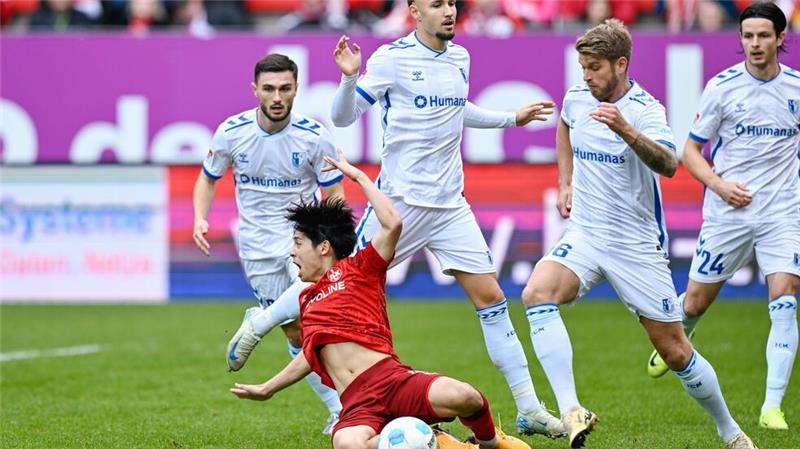 Der 1. FC Kaiserslautern und der 1. FC Magdeburg haben sich unentschieden getrennt.
