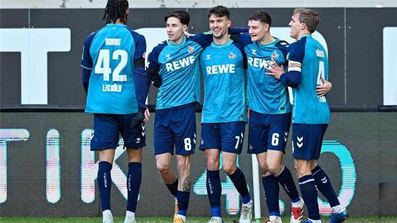 Köln nach Sieg in Kaiserslautern neuer Zweitliga-Primus Der 1. FC Köln geht als Zweitliga-Tabellenführer in die Winterpause.