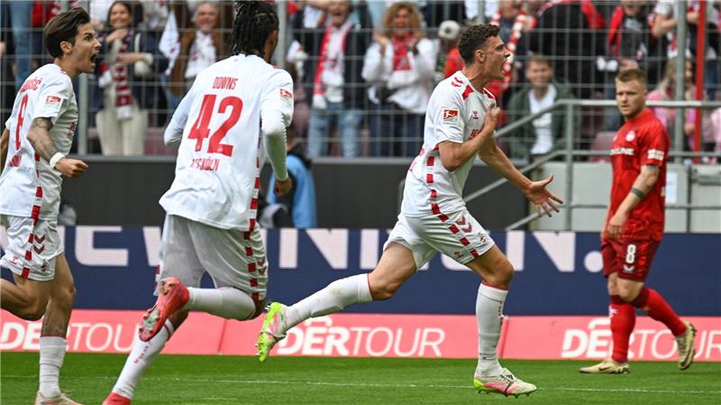 Funkel führt 1. FC Köln als Zweitligameister zum Aufstieg Der 1. FC Köln ist wieder erstklassig