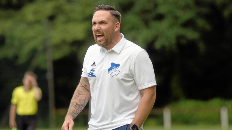 Der 14. Sieg im 15. Spiel soll her: Trainer Thomas Ströhl will mit dem FC Othfresen am Sonntag die Erfolgsserie fortsetzen.