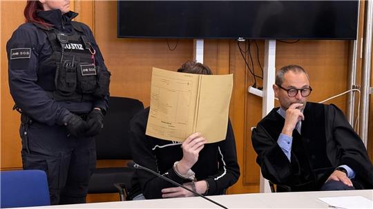 Der 18-Jährige muss nun für einige Jahre in Haft. Das Urteil ist aber noch nicht rechtskräftig. (Archivbild)