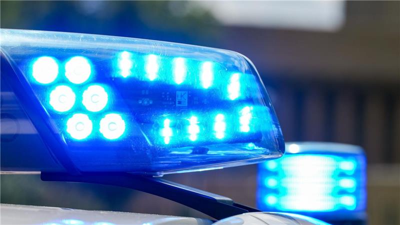 Der 29-Jährige ist noch am Unfallort gestorben. (Symbolbild)