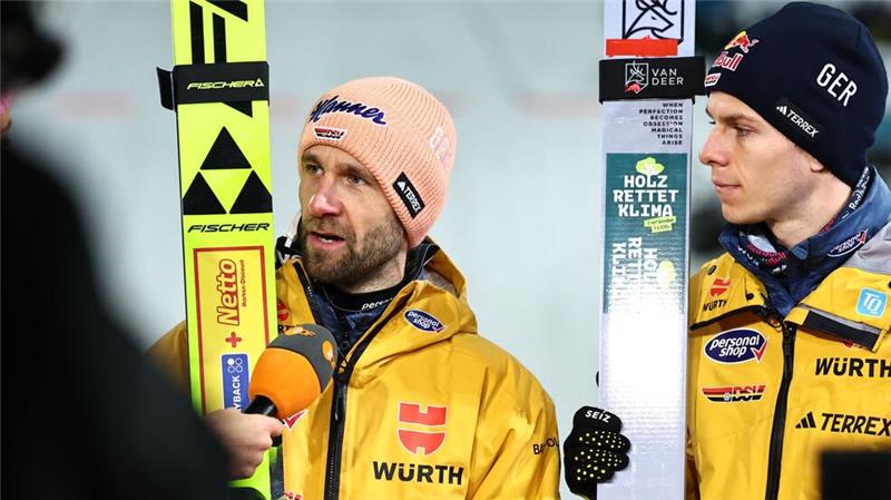 Die Tournee als Warnung: „Qualitätsproblem“ bei Skispringern Der 34 Jahre alte Pius Paschke (l) und der 29 Jahre alte Andreas Wellinger sind derzeit die besten deutschen Springer.