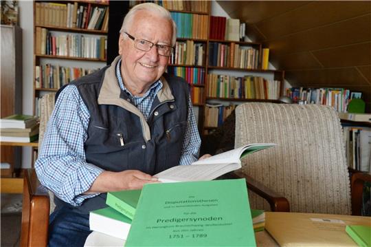 Der 89-jährige Pastor Wolfgang Meißner aus Mahlum trägt nun den Titel Doktor der Theologie.  Fotos: Michael Vollmer
