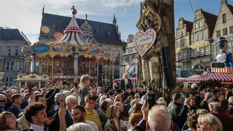 Der 989. Freimarkt hat begonnen und geht bis zum 3. November 2024.